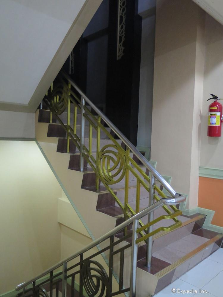Cebu Northwinds Hotel Exterior photo